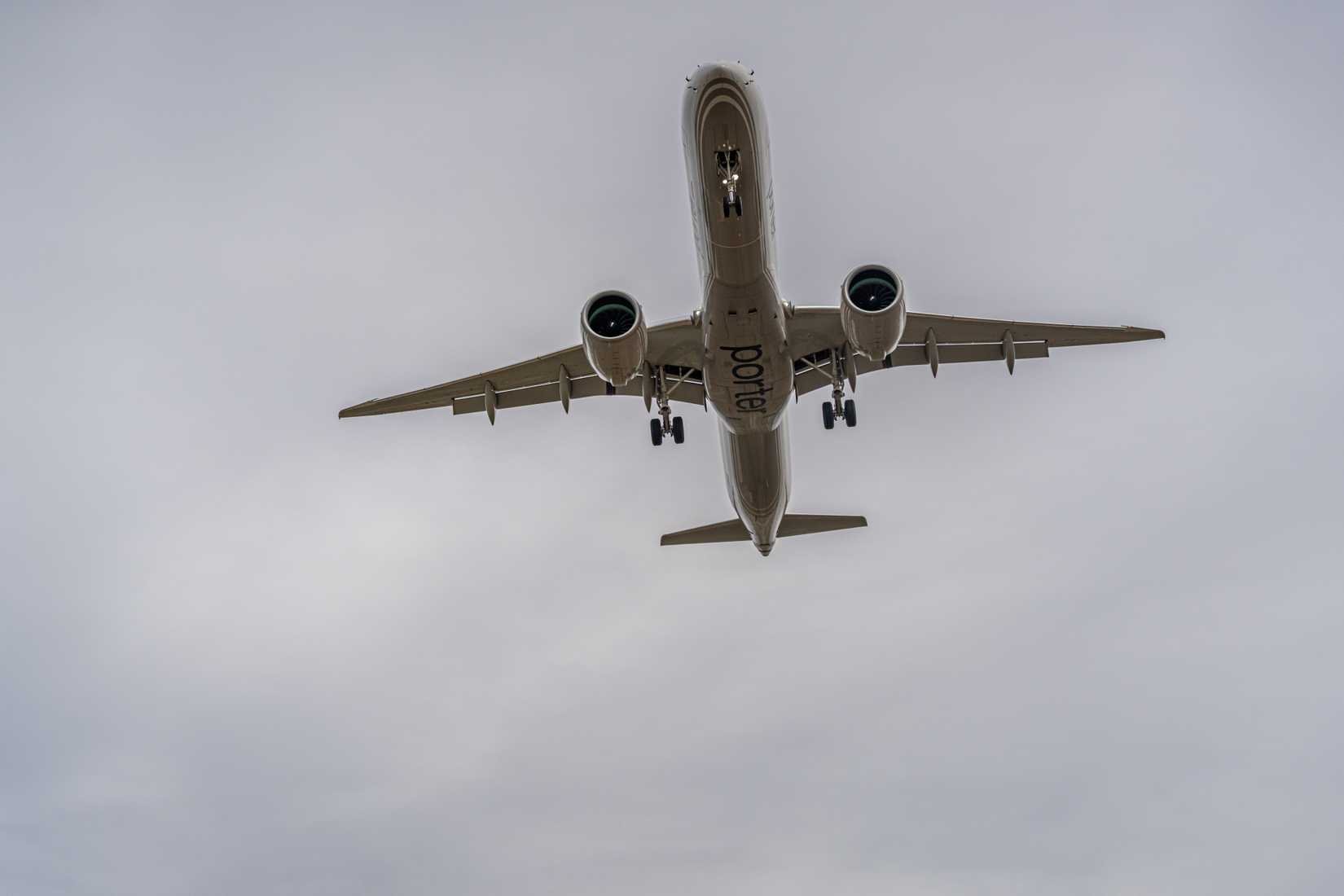 Porter airlines Jetliner arriving at Calgary Airport