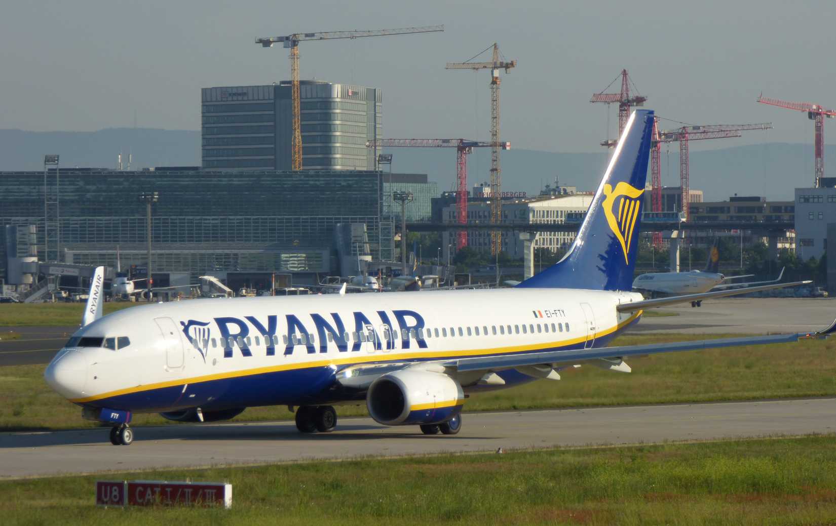 Ryanair Boeing 737-800