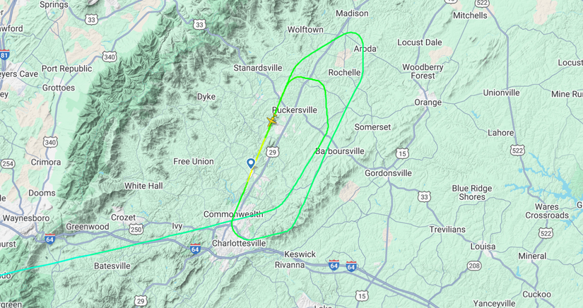 flightradar24 united express charlottesville