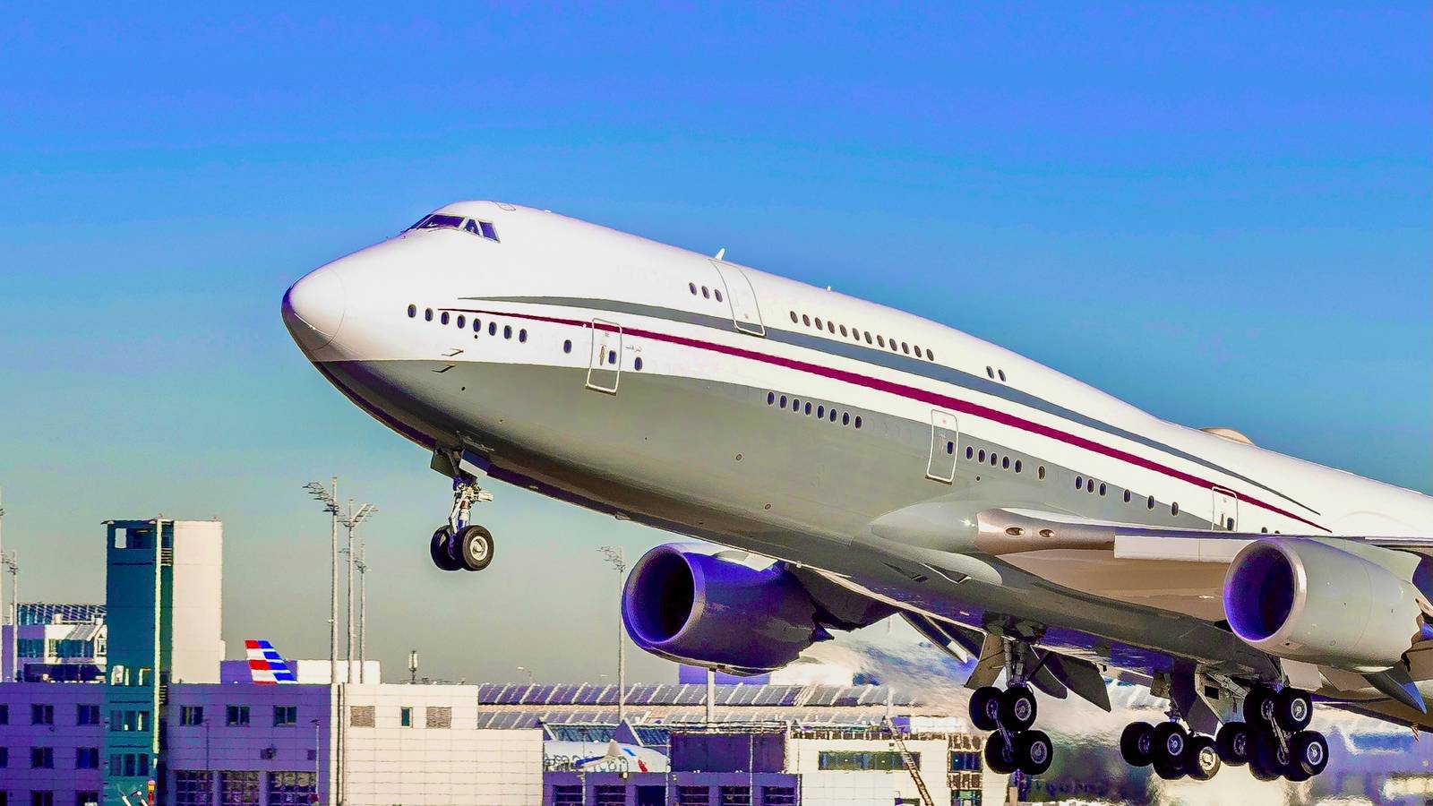 How Much Does A Boeing 747 Cost In 2025?
