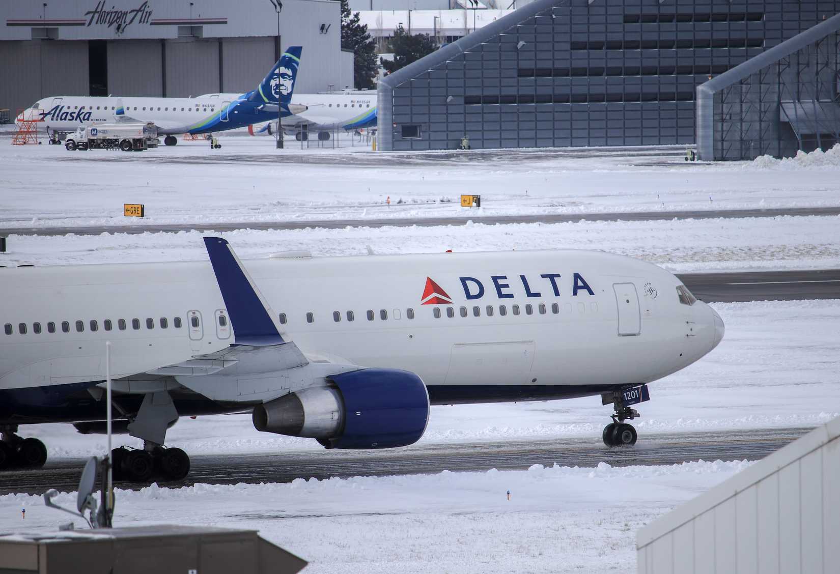 Delta Air Lines Boeing 767-300ER Taxiing