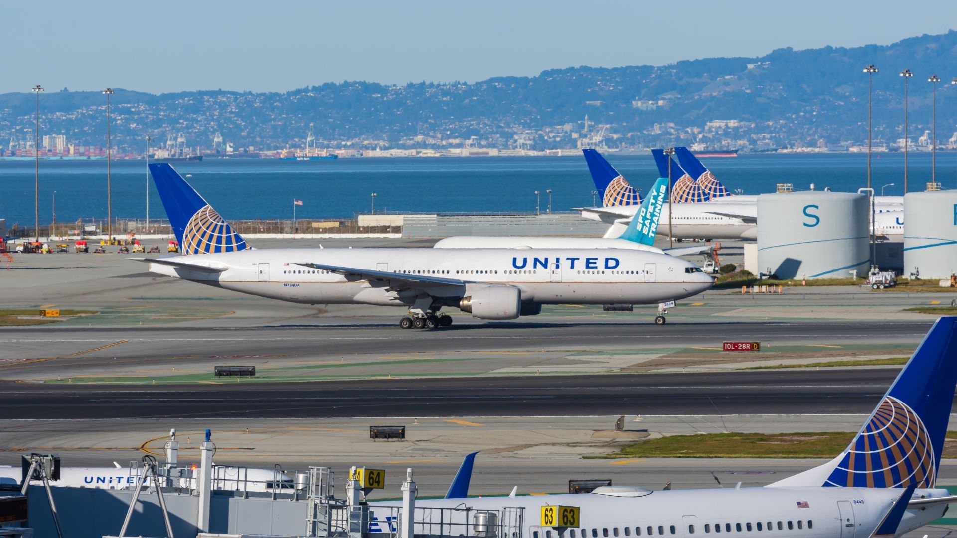 United Airlines Boeing 777-200ER Taxiing At SFO