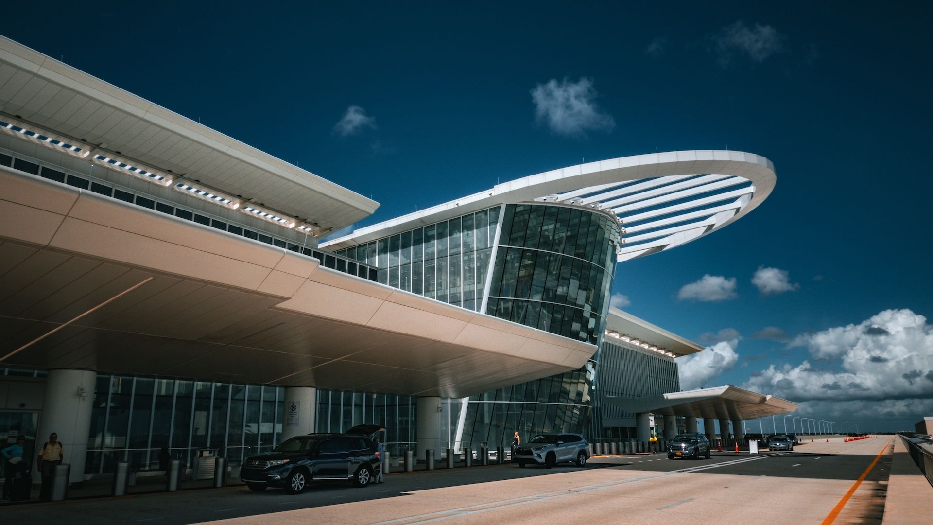 Orlando International Airport Terminal Facade