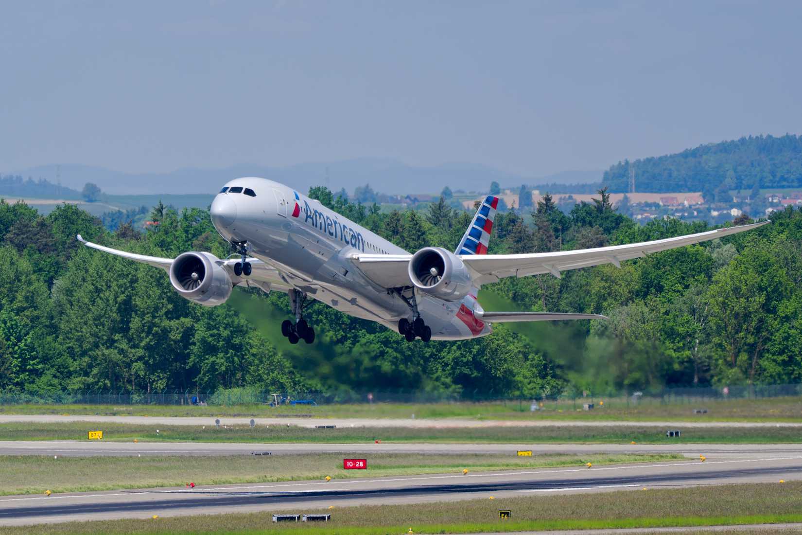 American 787 Departing Zurich