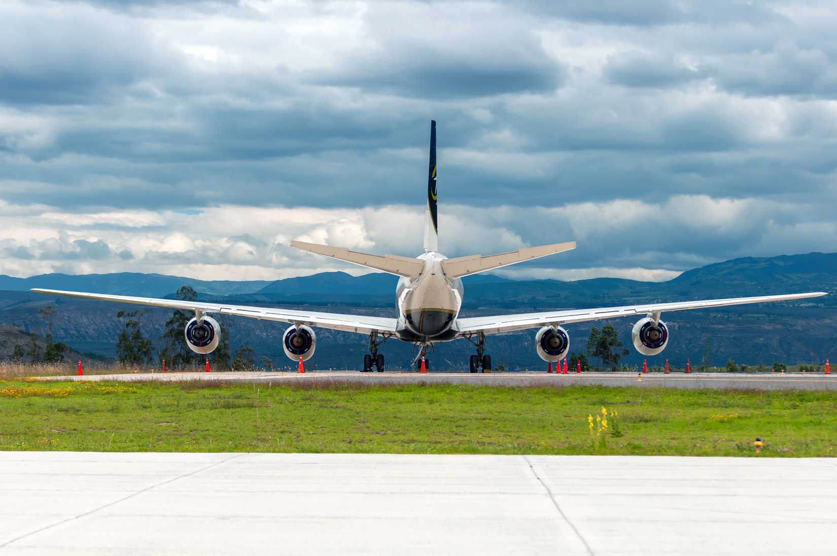 Samaritan's Purse DC-8 Parked