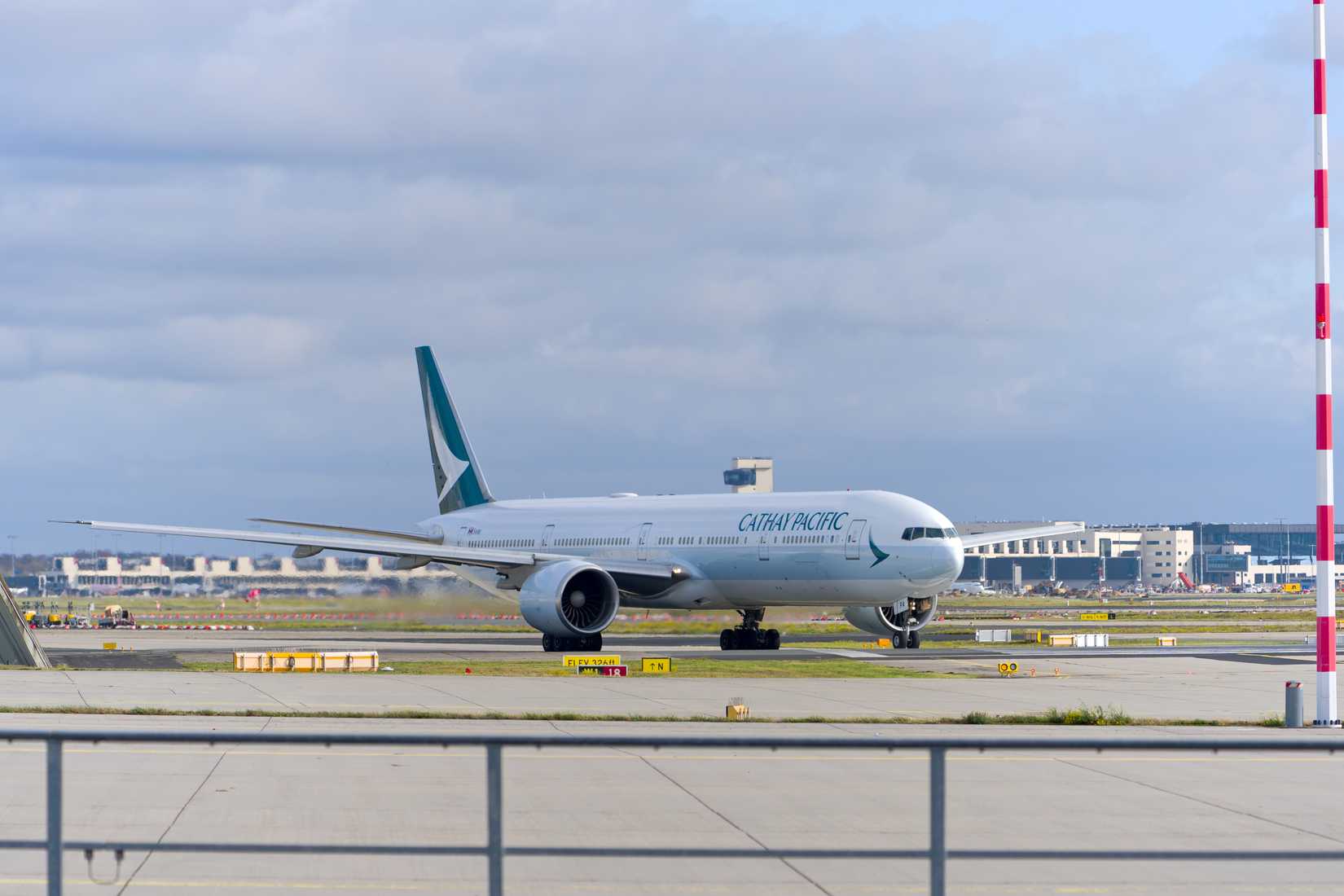 Cathay 777 Taxiing In Frankfurt