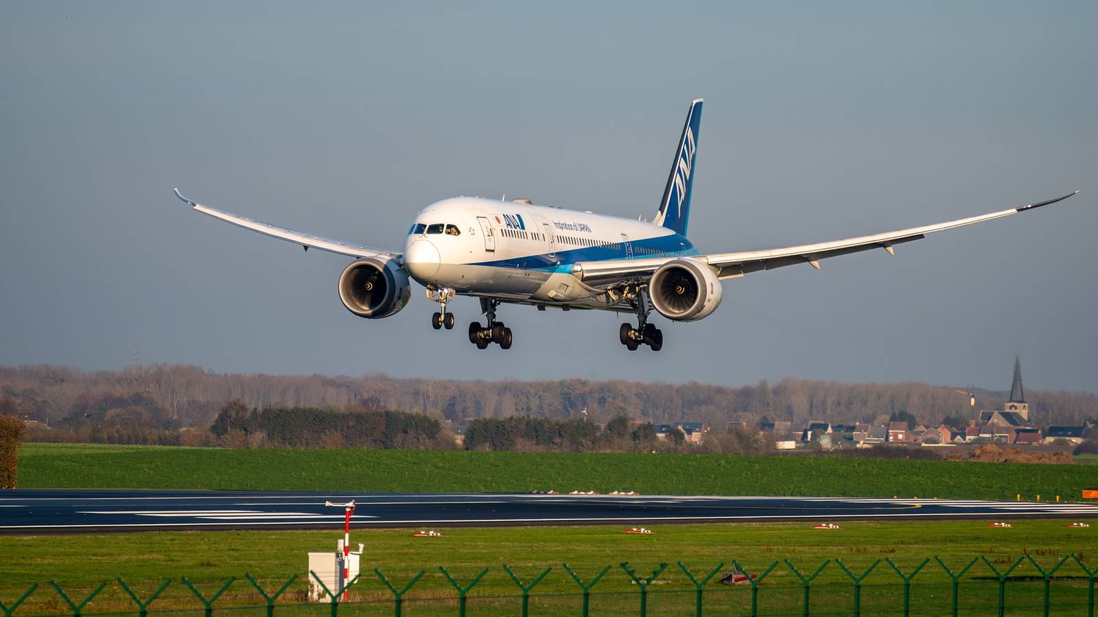 B787 Variants Which Airlines Operate All 3 Variants Of The Boeing 787 Dreamliner?