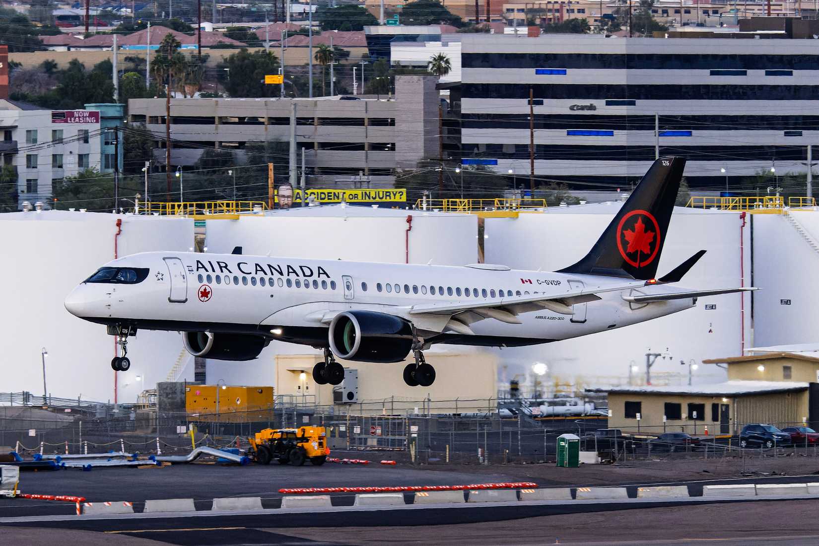 Air Canada A220 Landing In Phoenix