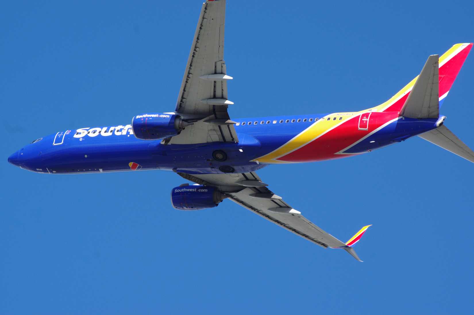 Southwest airline with a blue sky background.