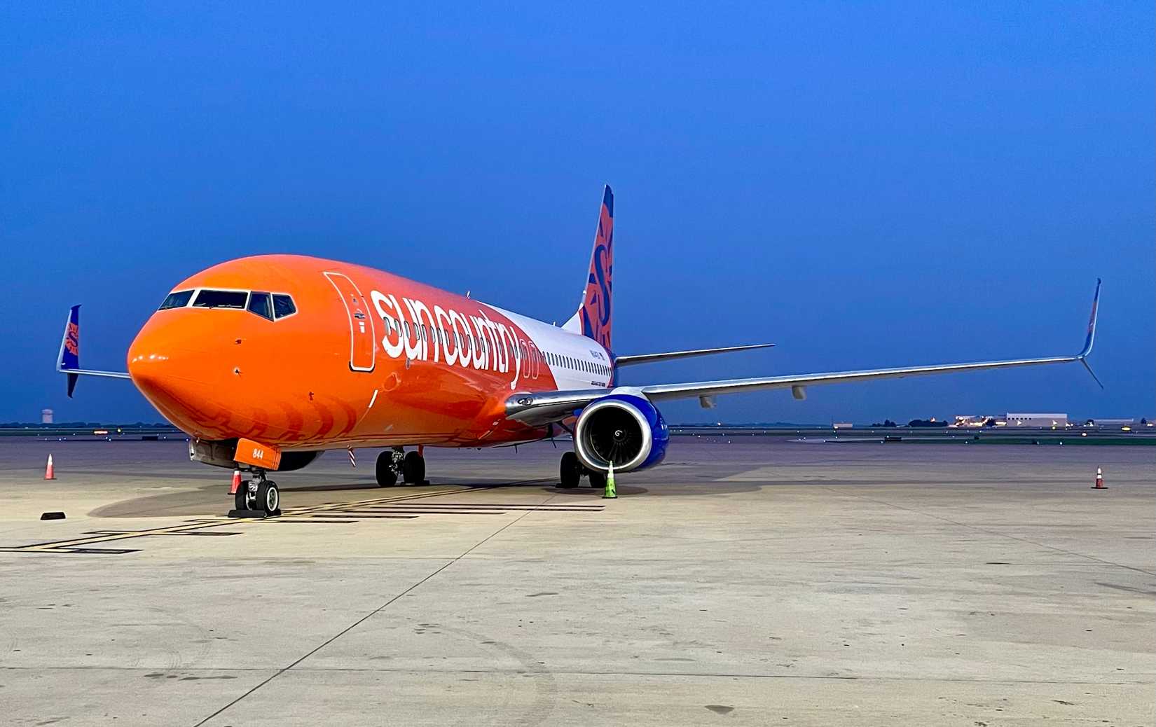Sun Country Airlines Boeing 737-800