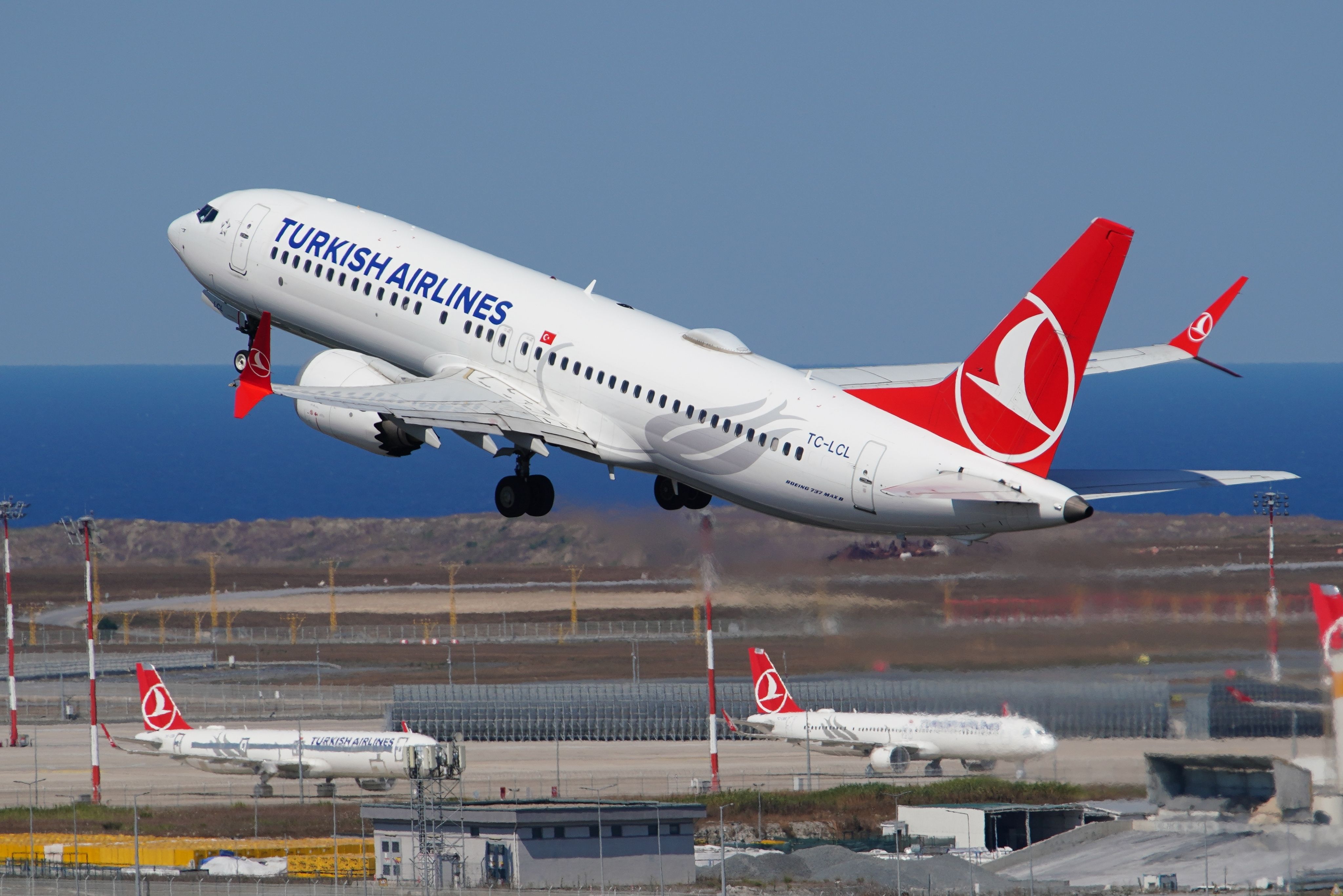Turkish Airlines Boeing 737-8MAX (60054) take-off from Istanbul International Airport.