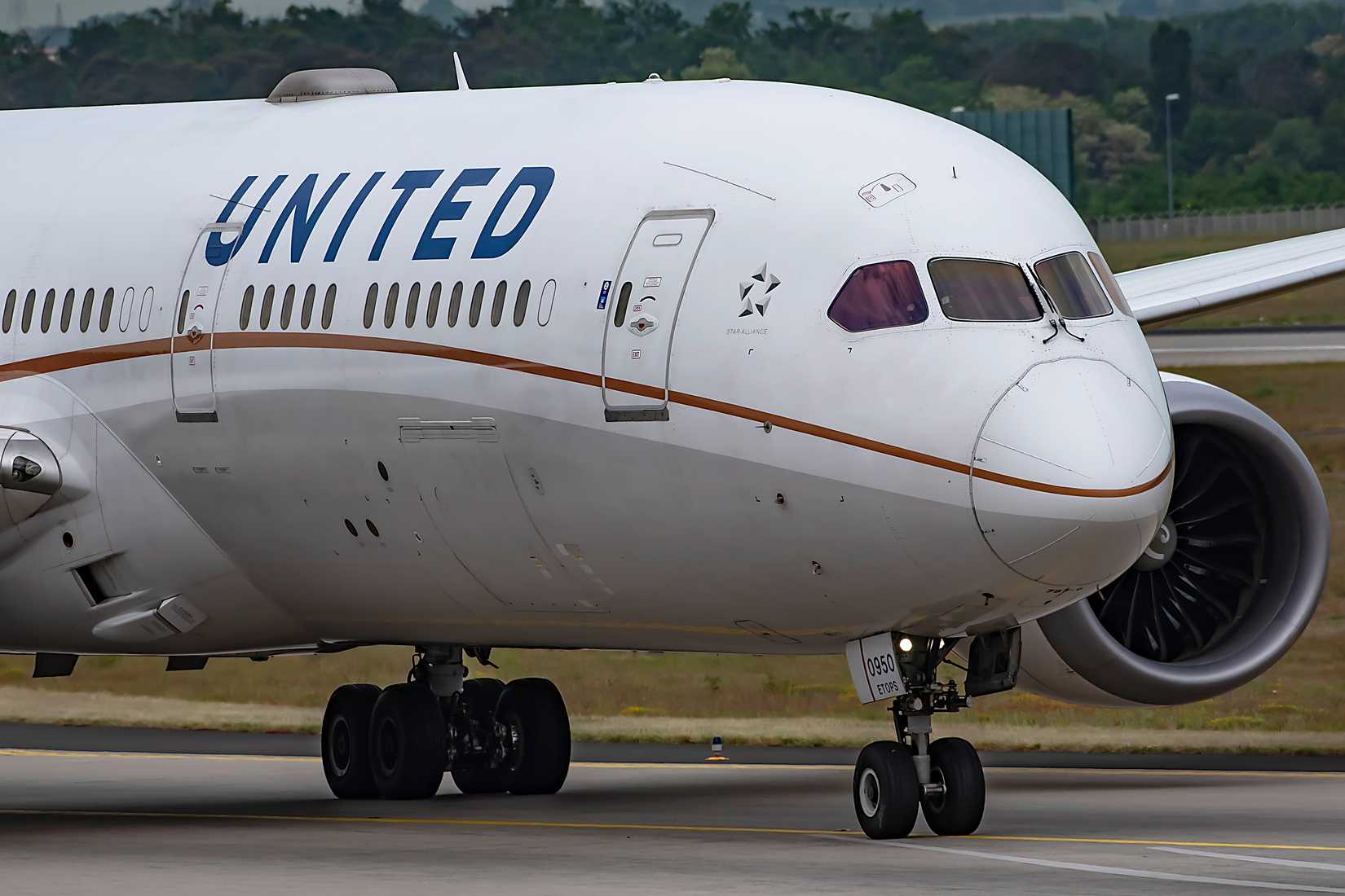 United Airlines Boeing 787 in airport on July 21,2017 in Frankfurt,Germany.-1