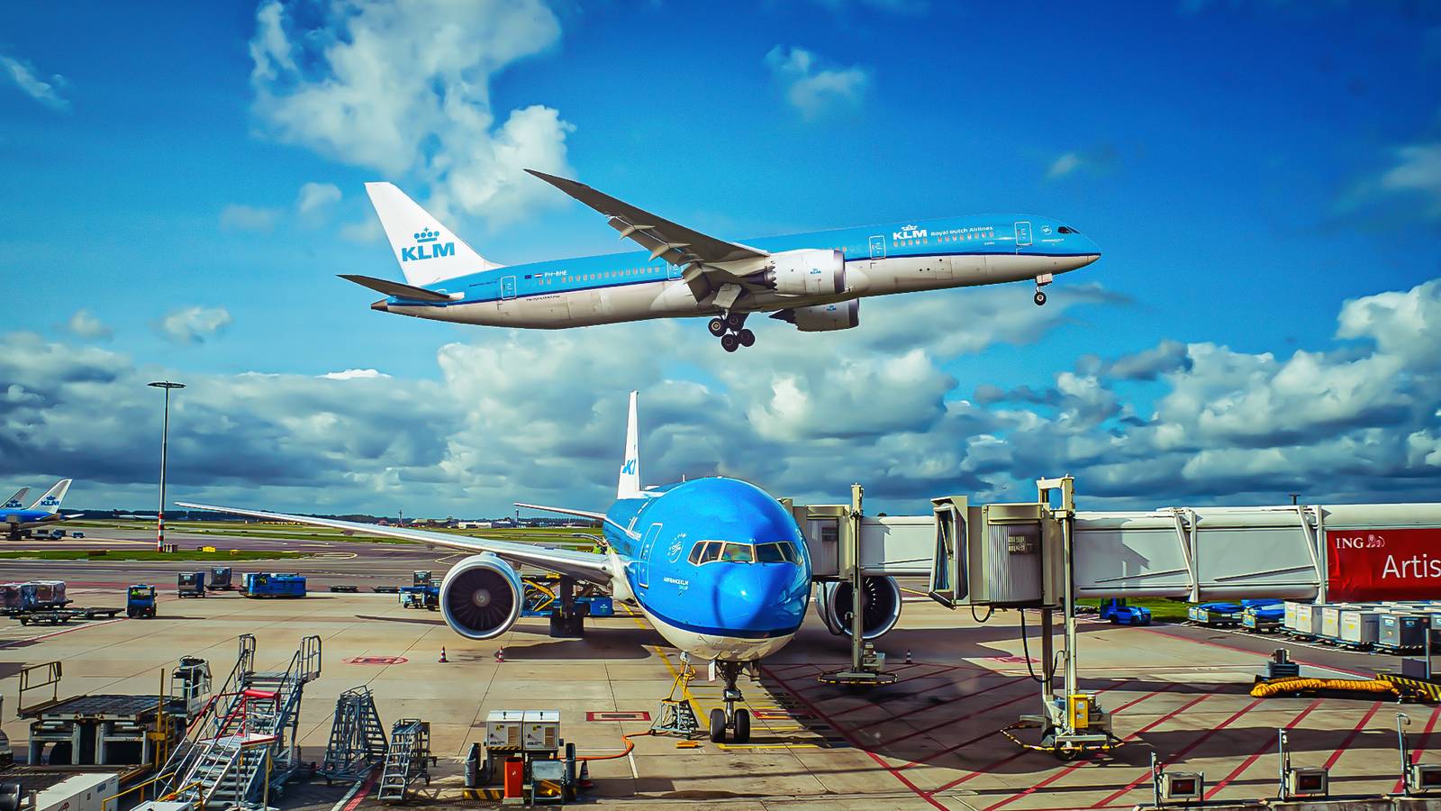7,000+ Miles: Amsterdam Schiphol Airport's Long-Haul Marathons