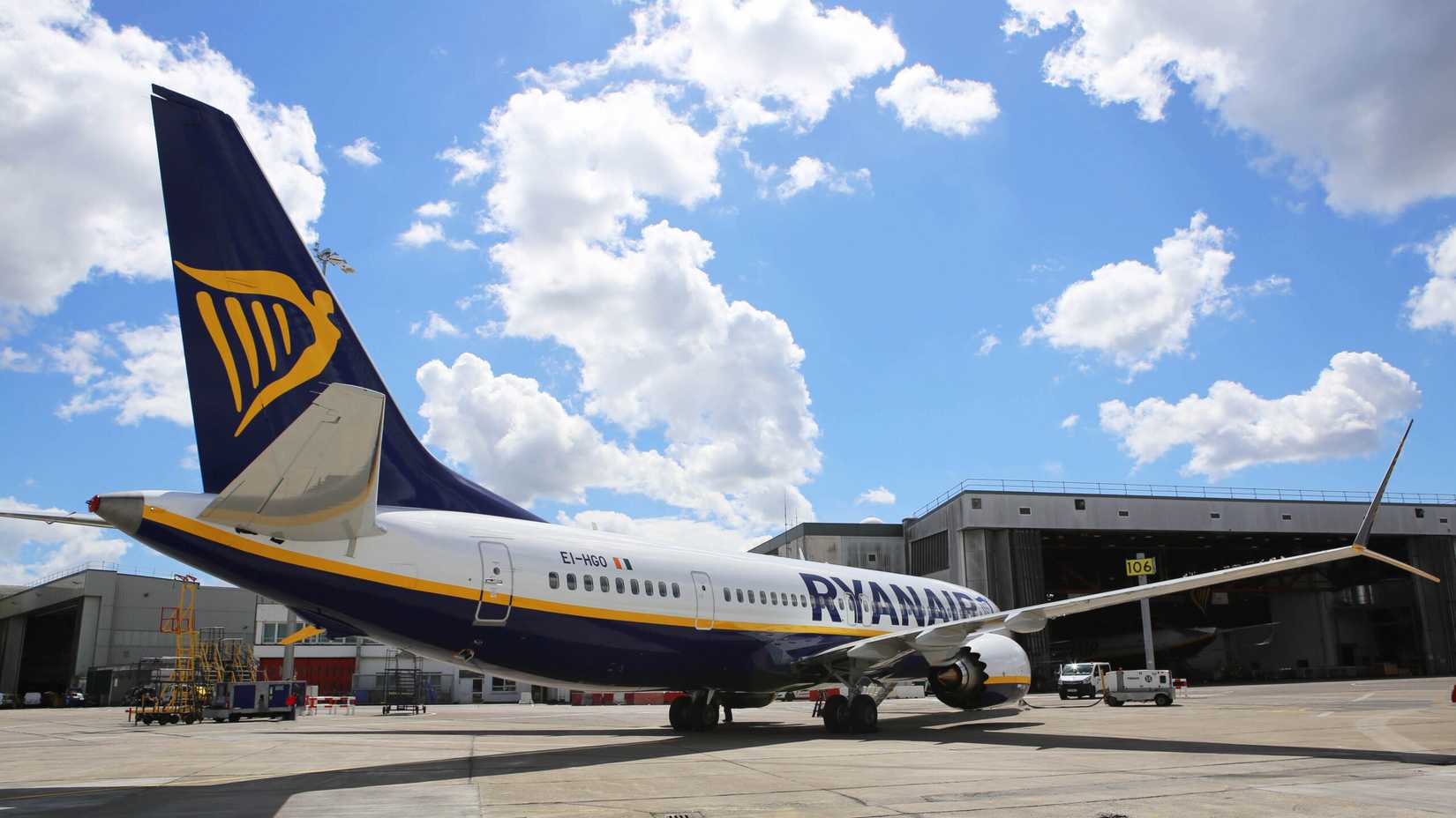 Ryanair Boeing 737 MAX 8-200