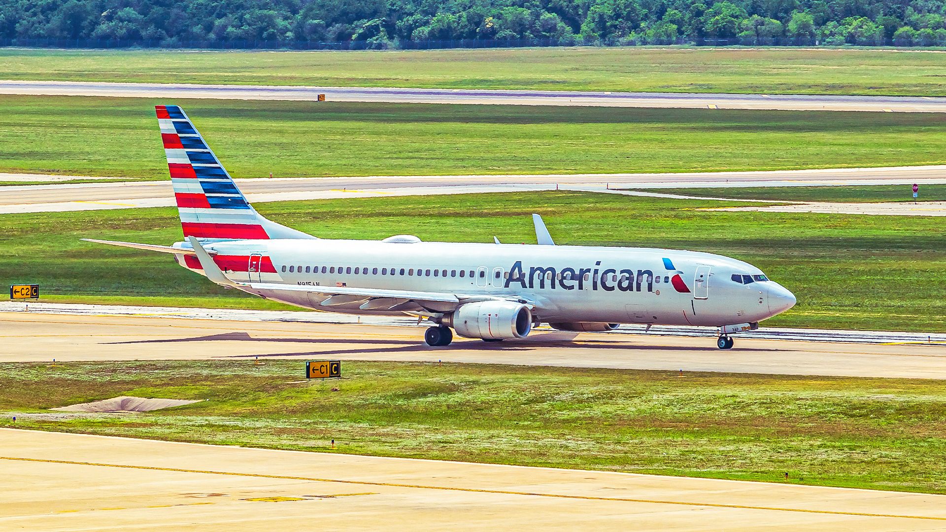 American Airlines Boeing 737-800