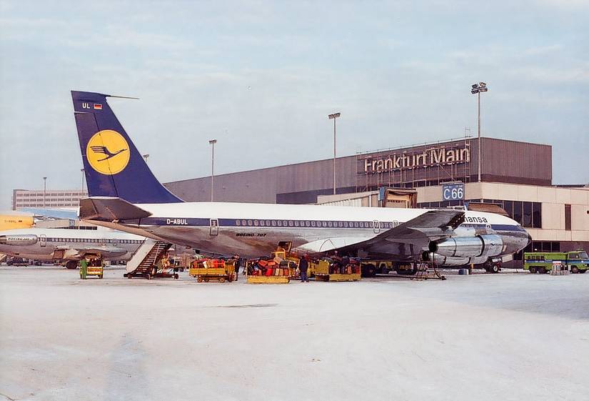 Lufthansa 707 � ���������