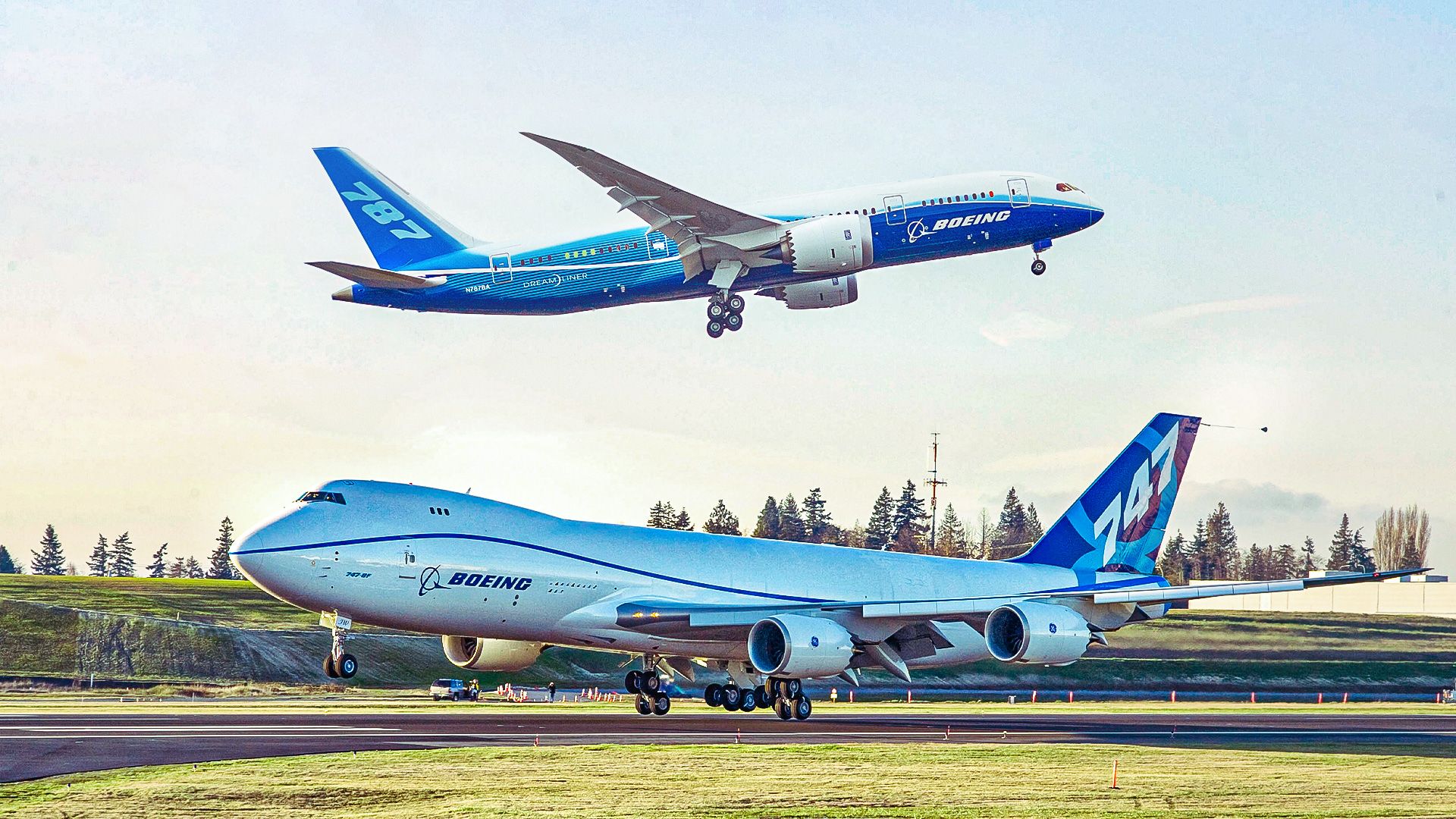 Here’s How Much Bigger The Boeing 747-8 Is Compared To The Boeing 787 Dreamliner