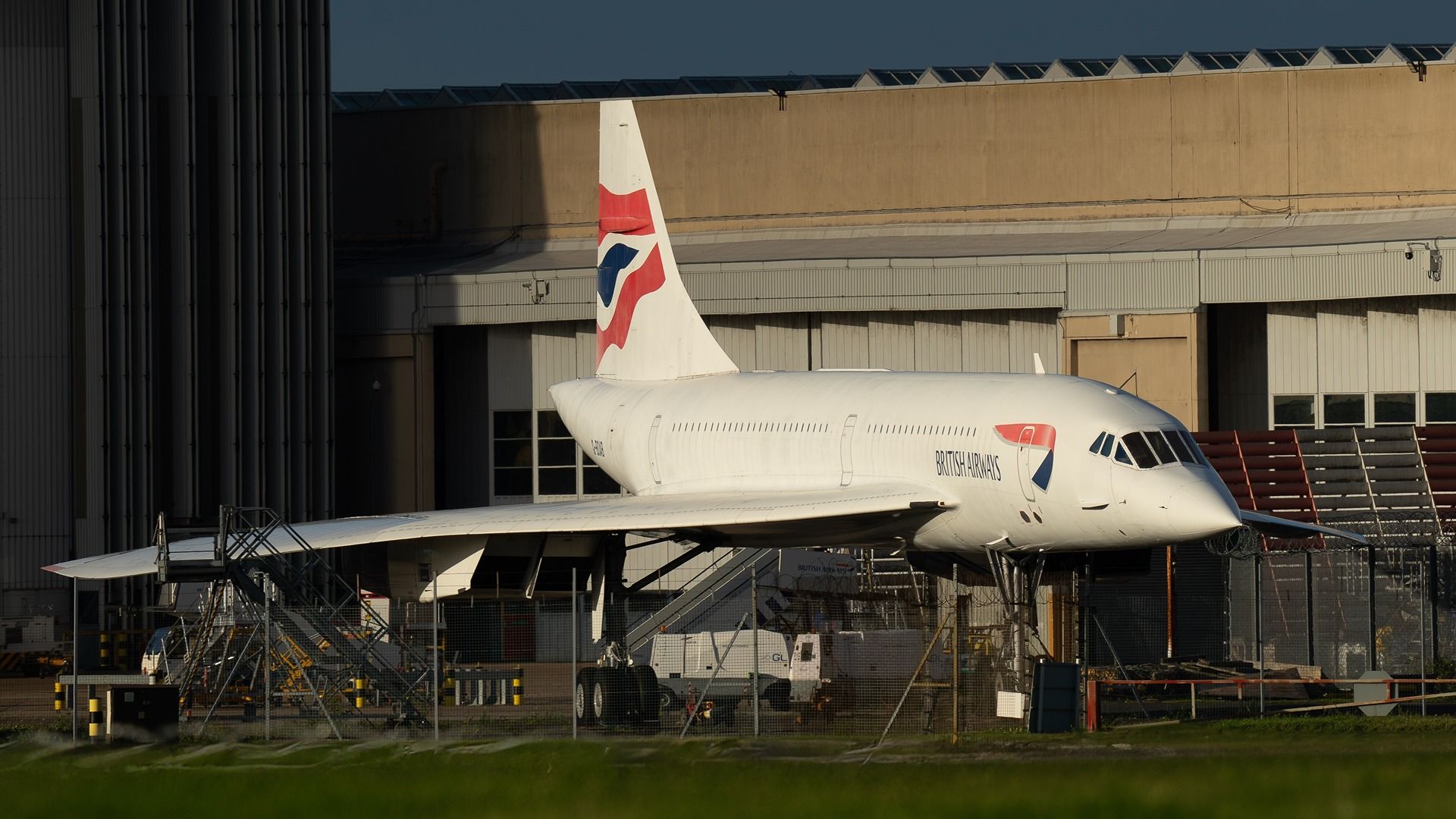 AvGeek Alert: New Concorde Coin Released For 50th Anniversary