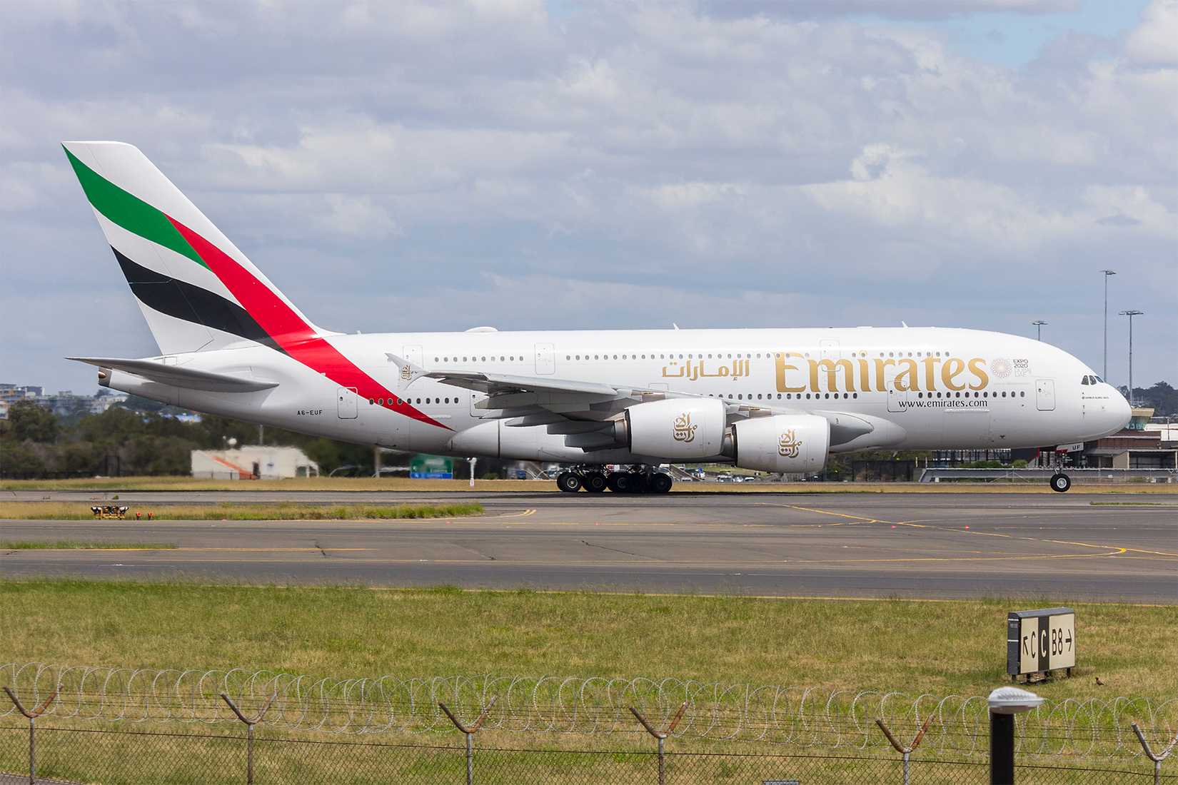 emirates a6-euf runway