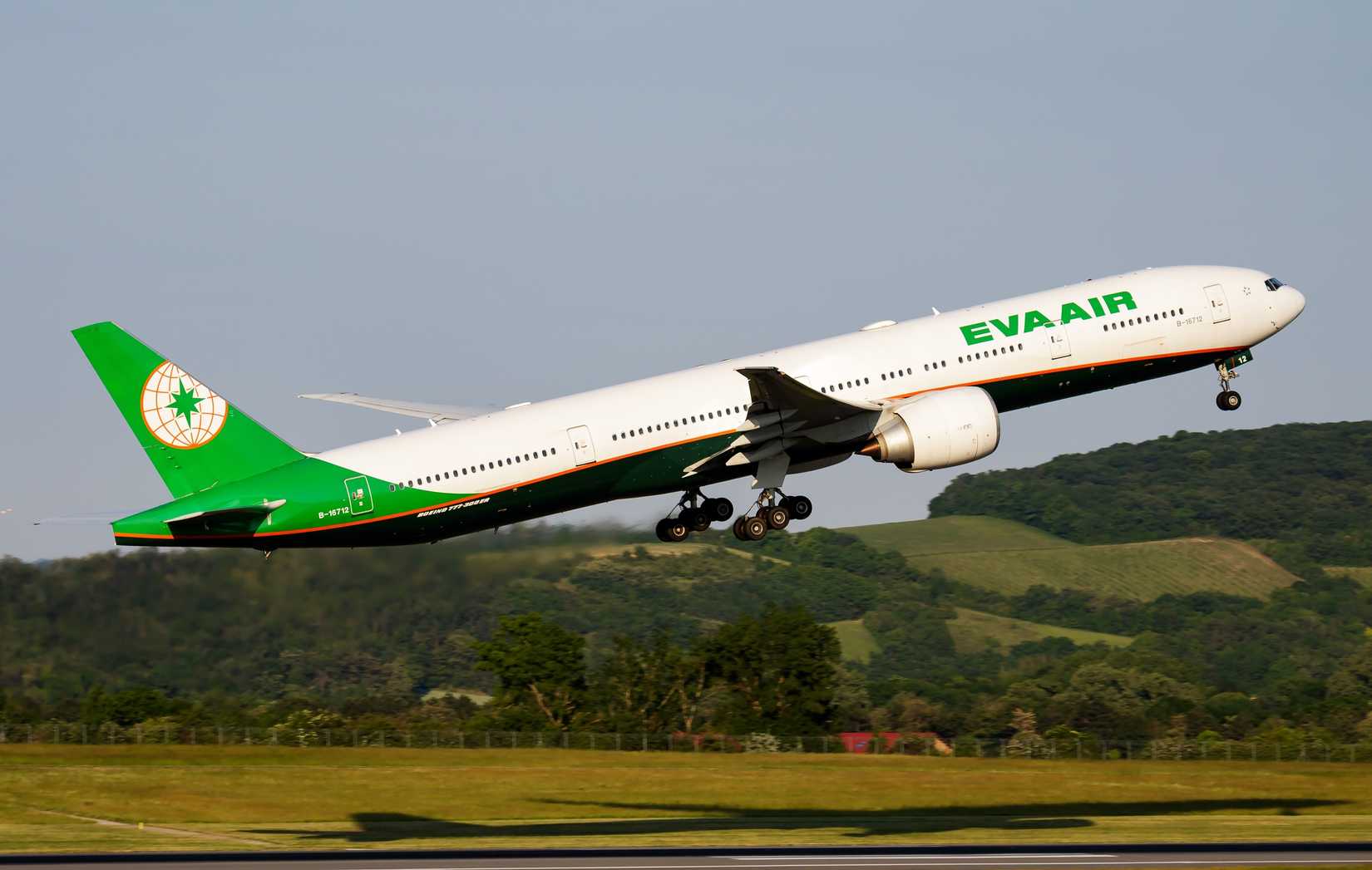 Eva Air 777W takeoff