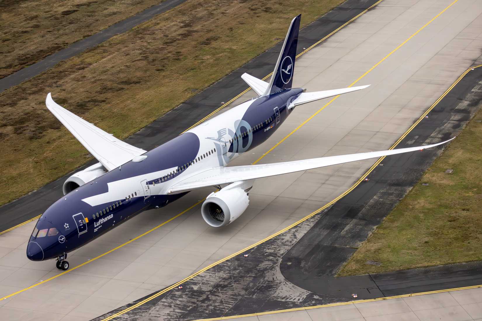 Lufthansa Boeing 787 Centenary Livery