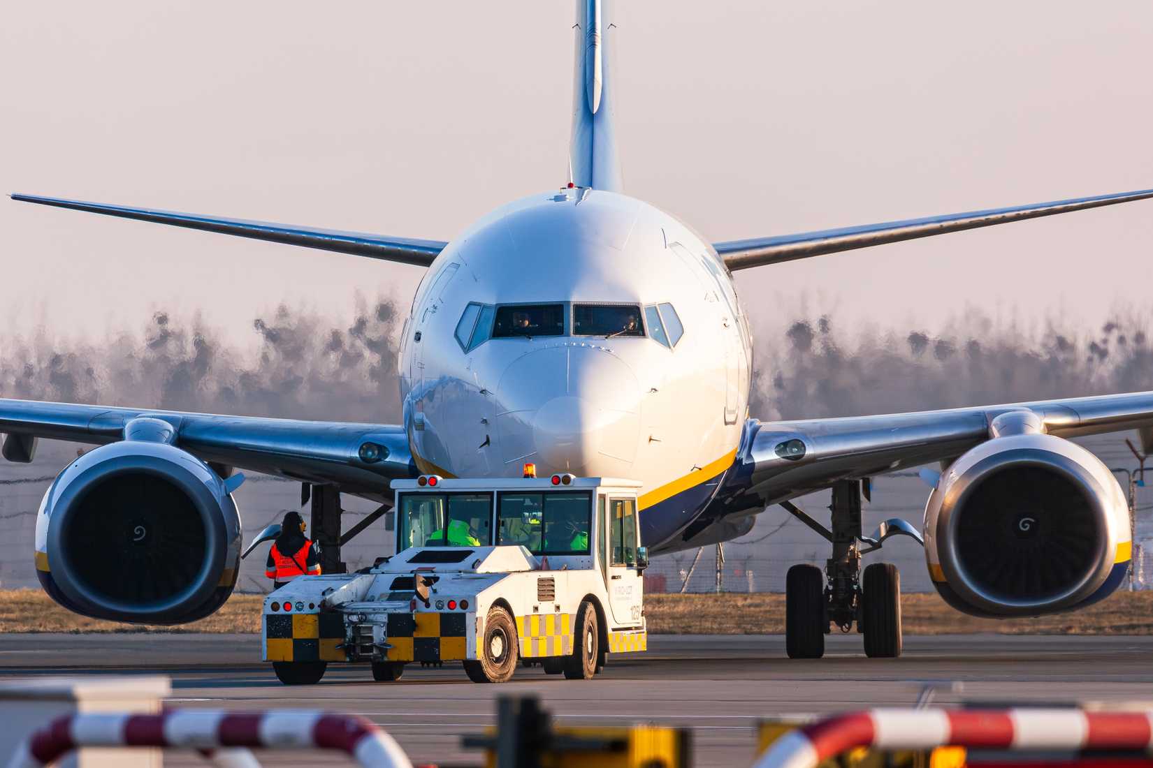 Ryanair Boeing 737-800 pushing back at Wroclaw Airport.