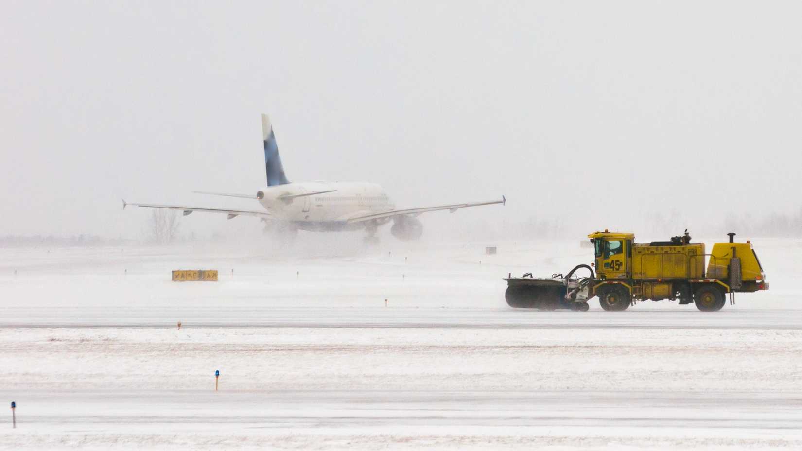 JetBlue A320 In Snow
