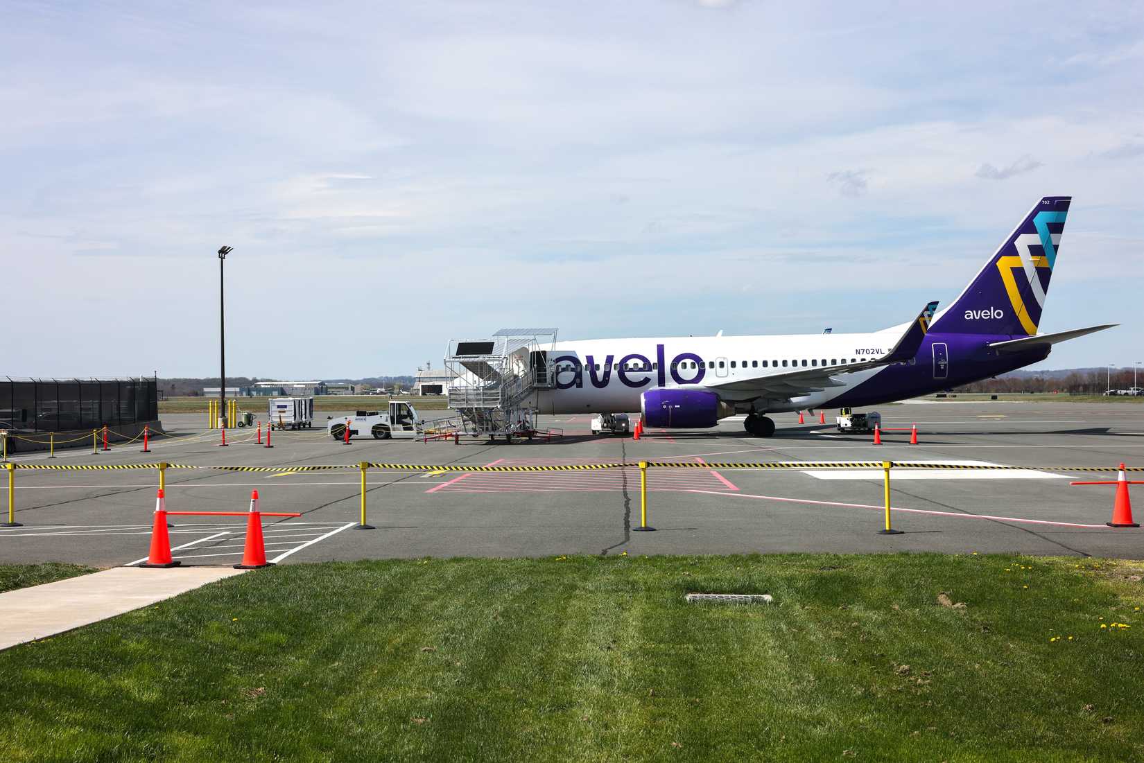 Avelo Airlines Boeing 737-700 Parked