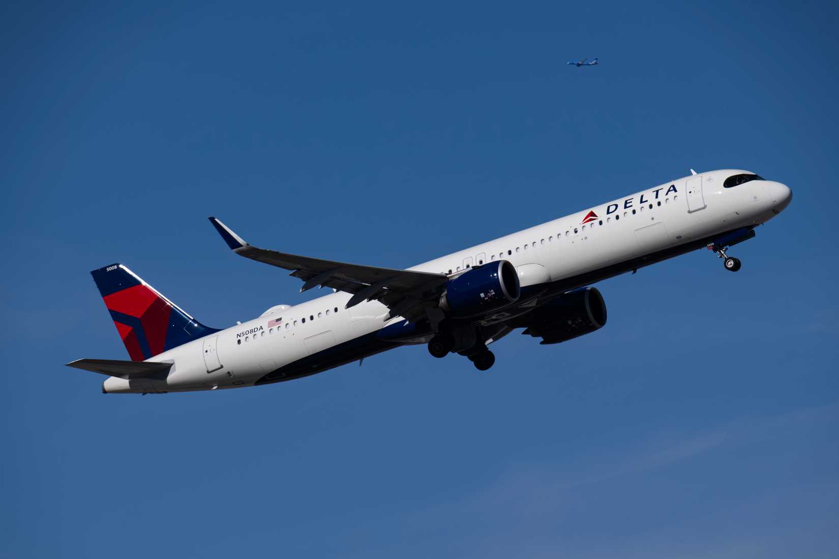 Delta Air Lines Airbus A321neo Taking Off