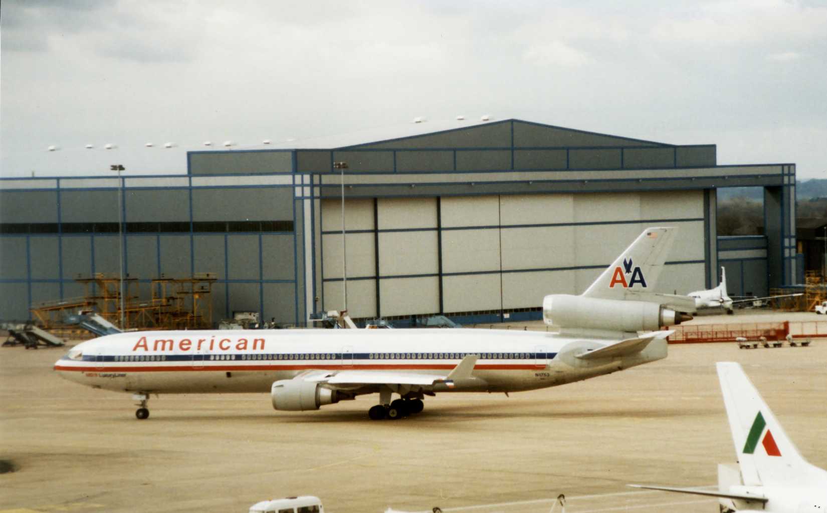 American MD-11