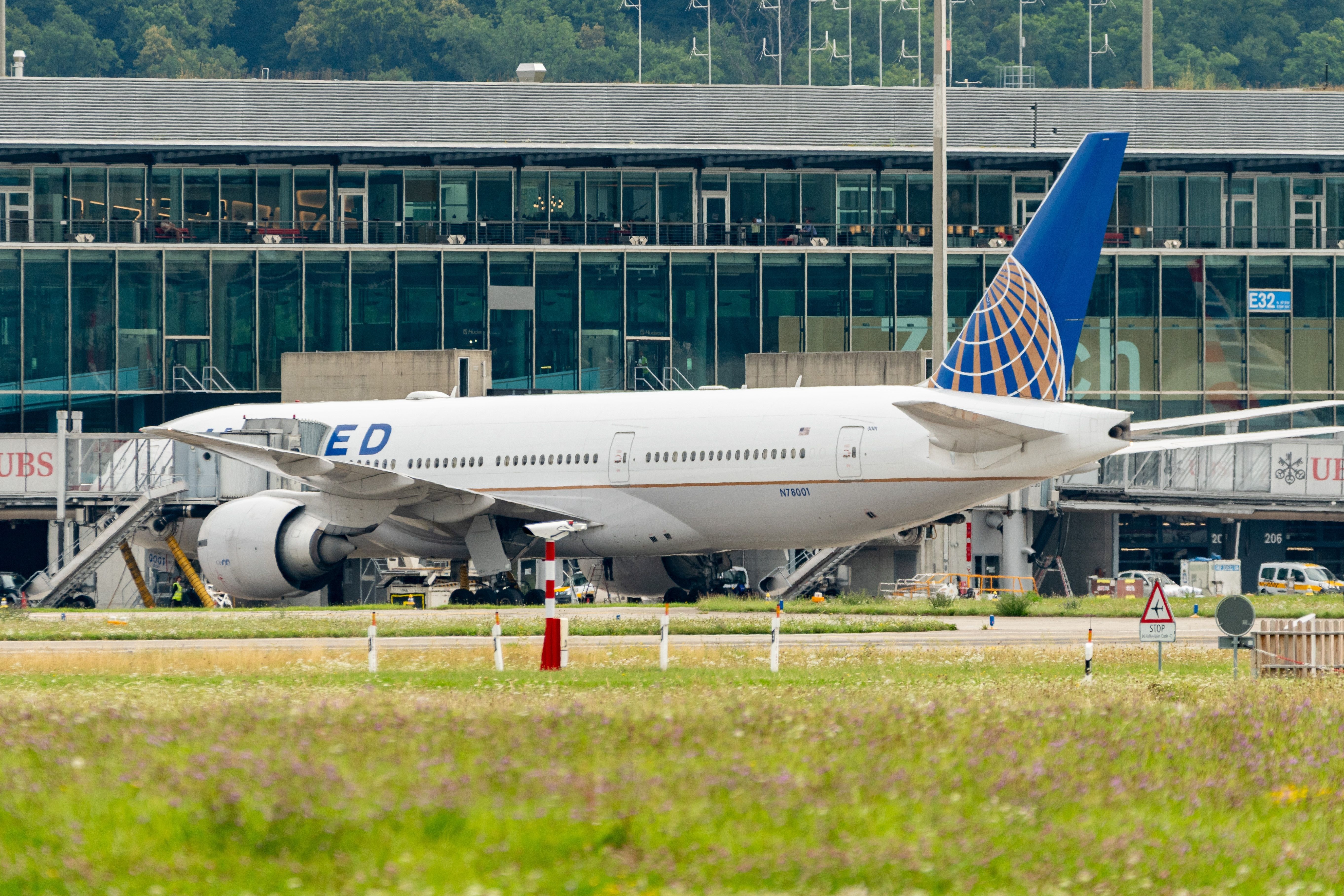 Which Aircraft Is United Airlines The Largest Operator Of?