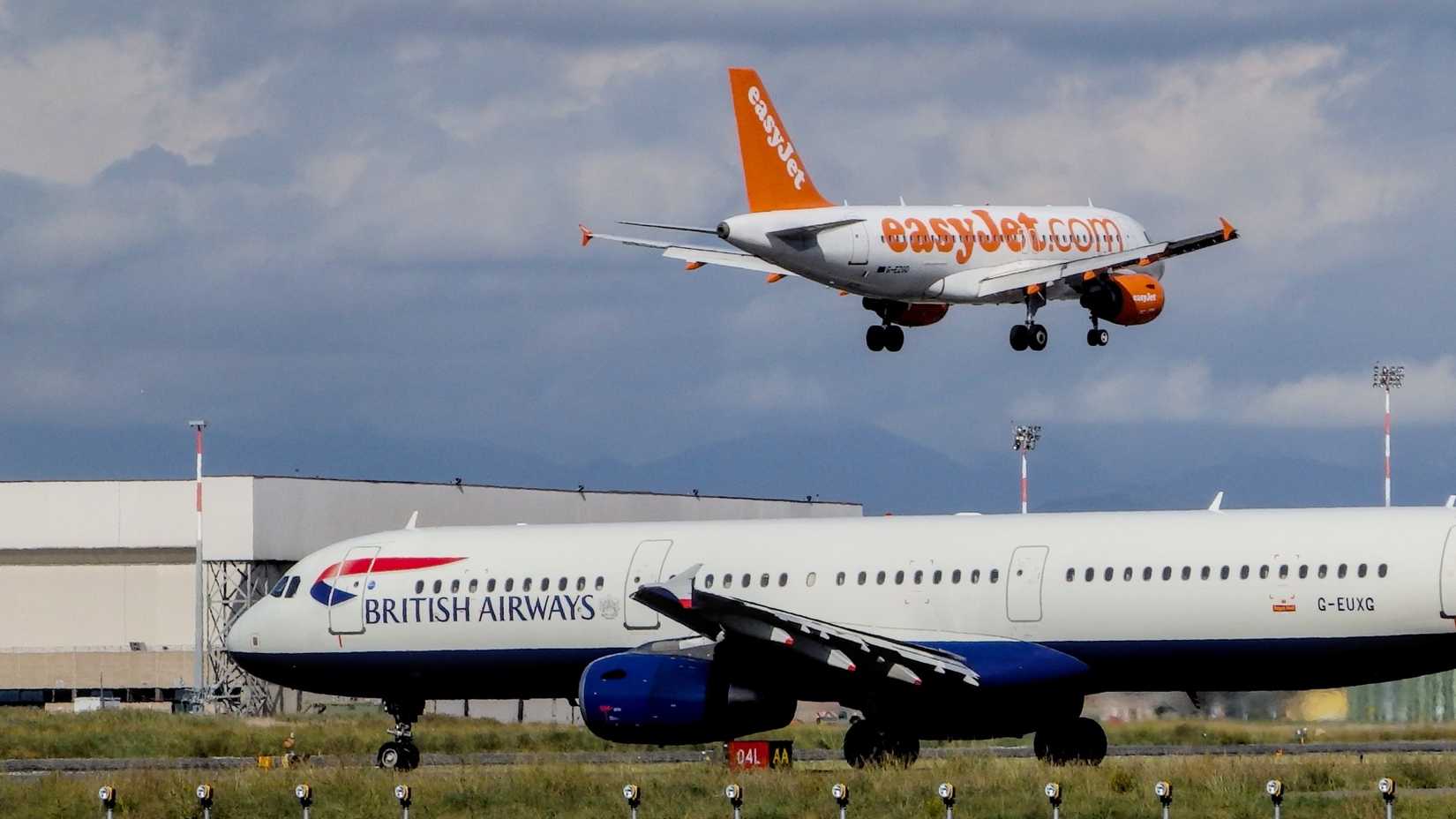 BA A321 & easyJet A320