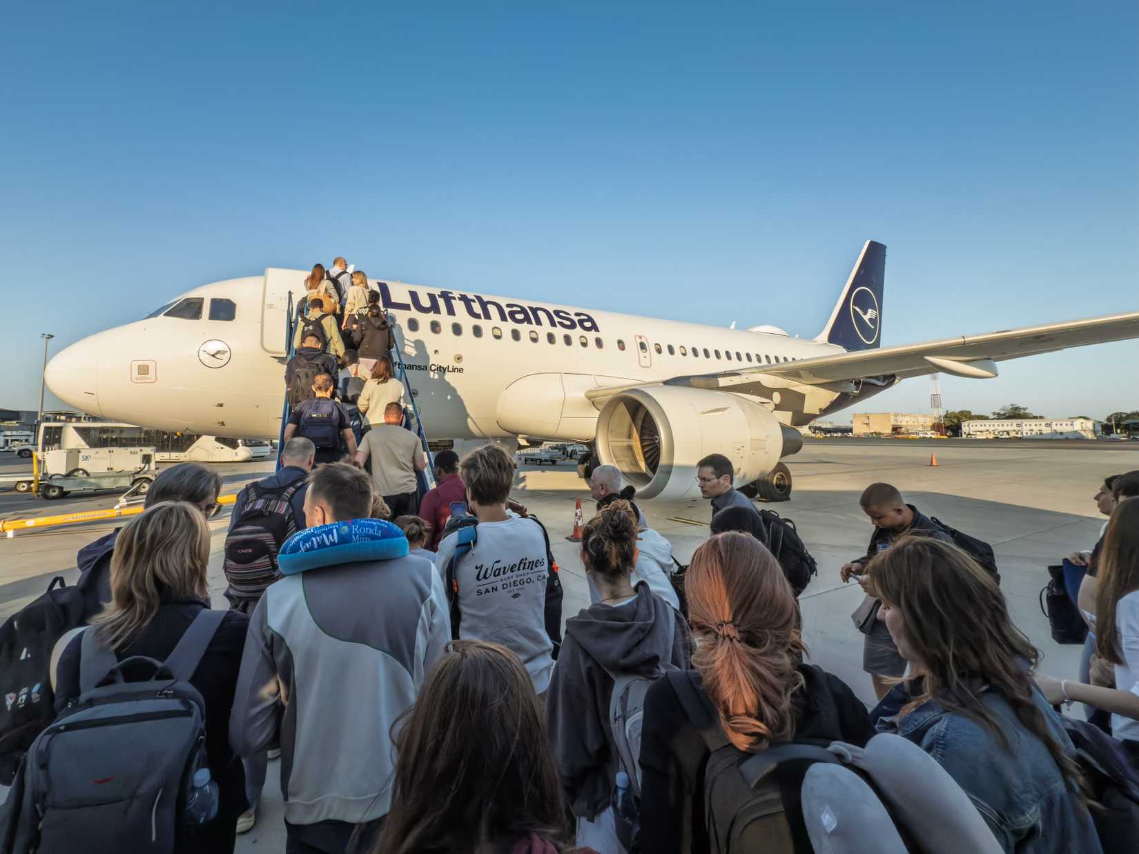 Passengers Boarding Lufthansa A319