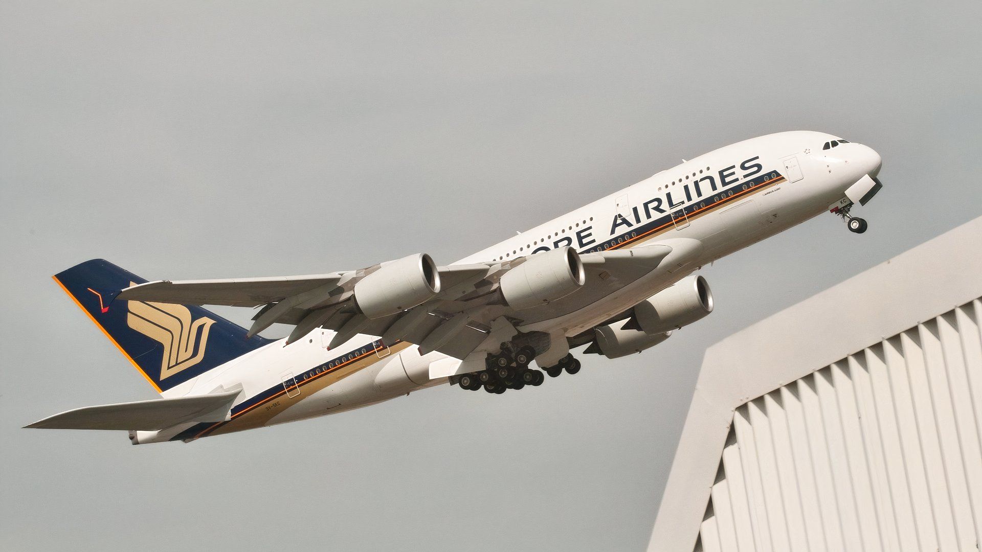 Singapore Airlines A380 on initial take off