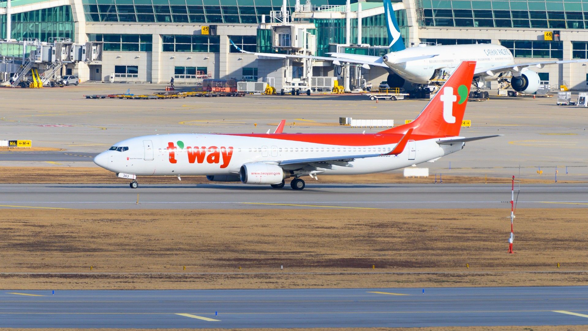 Airlines Face Pressure To Ban Power Banks After Multiple In-Flight Fires