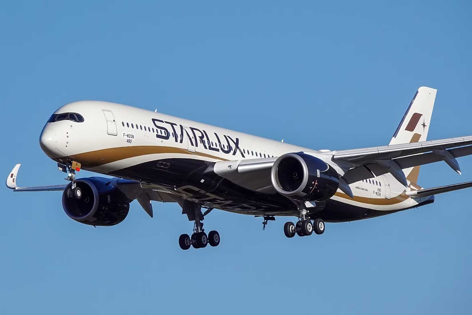Starlux Airlines Airbus A350-900