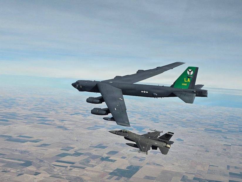 Is It True That The B-2 Spirit Bomber Can Fly Faster Than The B-52 Stratofortress?