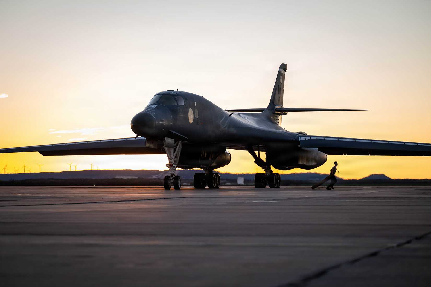Airman assigned to the 7th Bomb Wing prepares a U.S. Air Force B-1B Lancer.