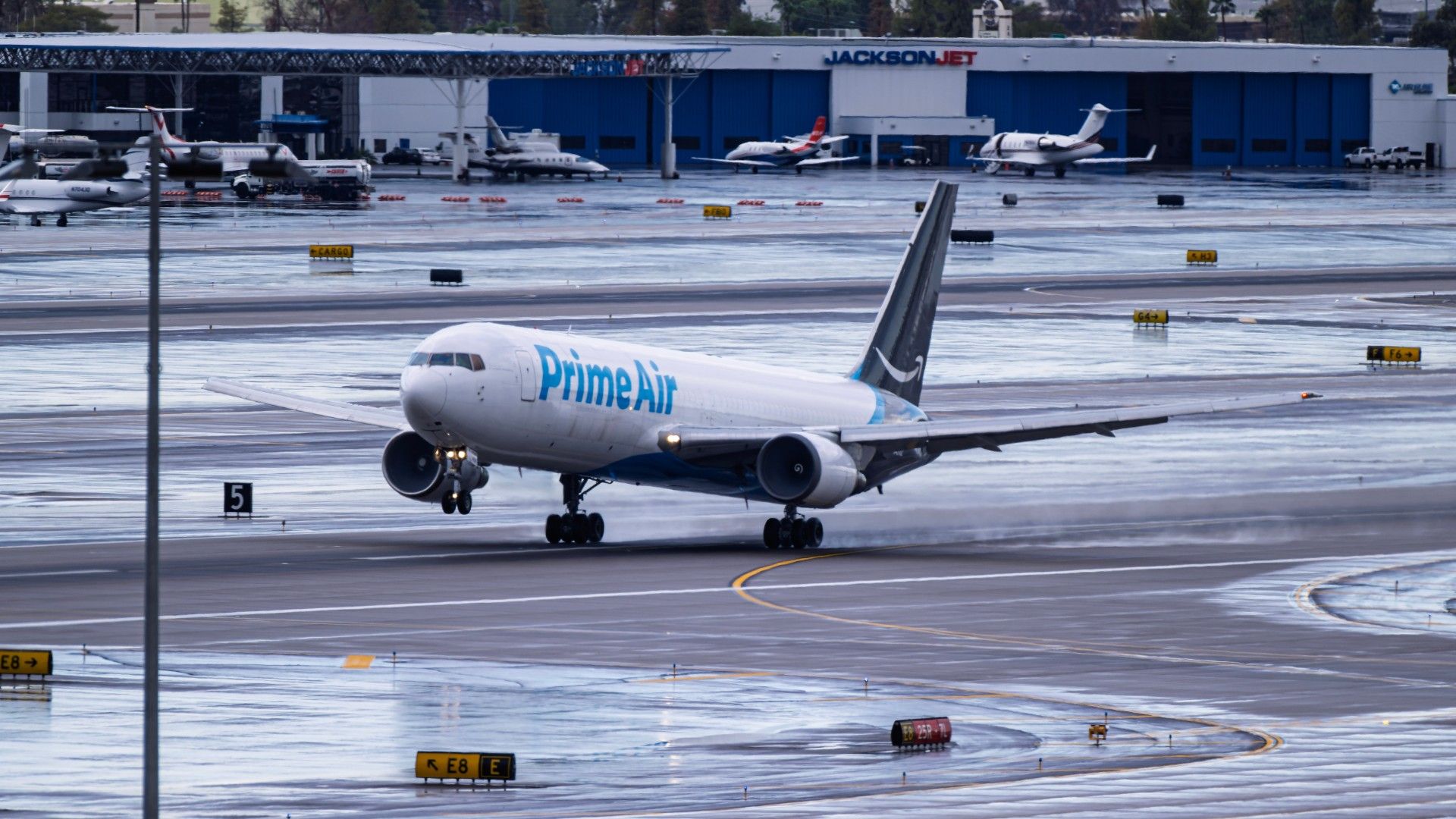 Another Wrinkled Fuselage: 33-Year-Old Amazon Air Boeing 767-300F