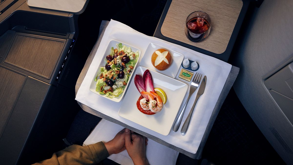 Dining Like Gatsby: American Airlines Debuts 1920s-Inspired