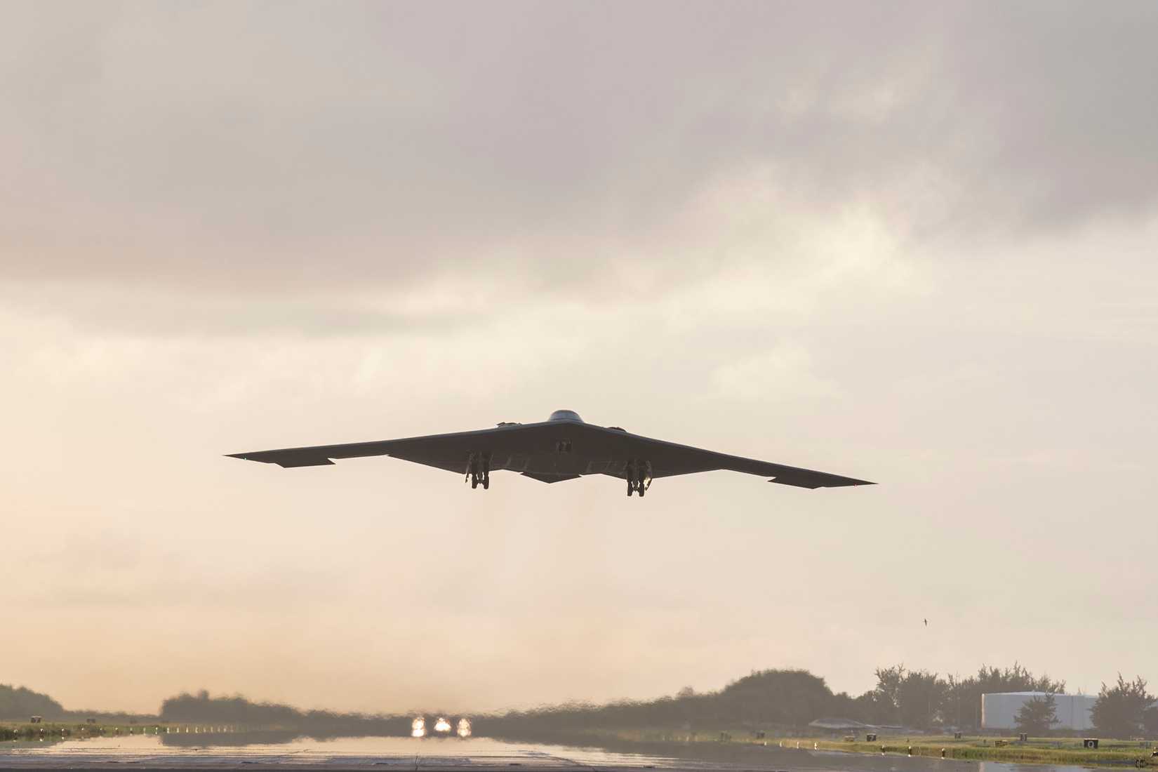 How Much Do B‑2 Spirit Bomber Missions Cost Per Hour?