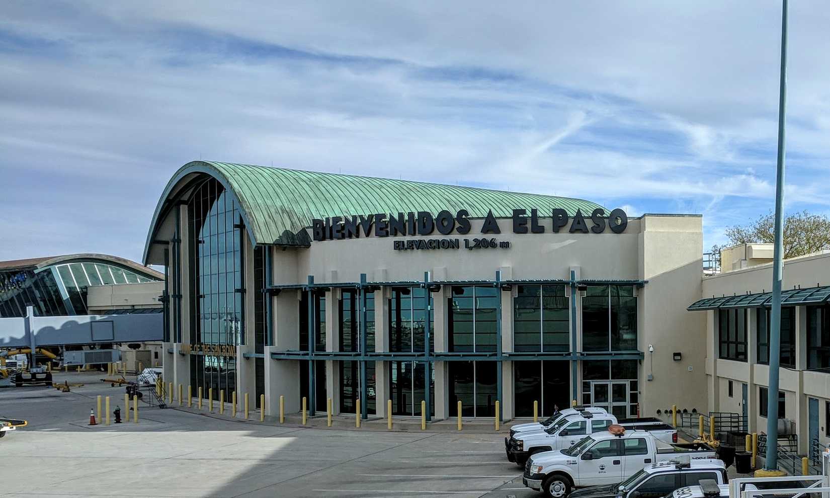 El Paso Airport Exterior
