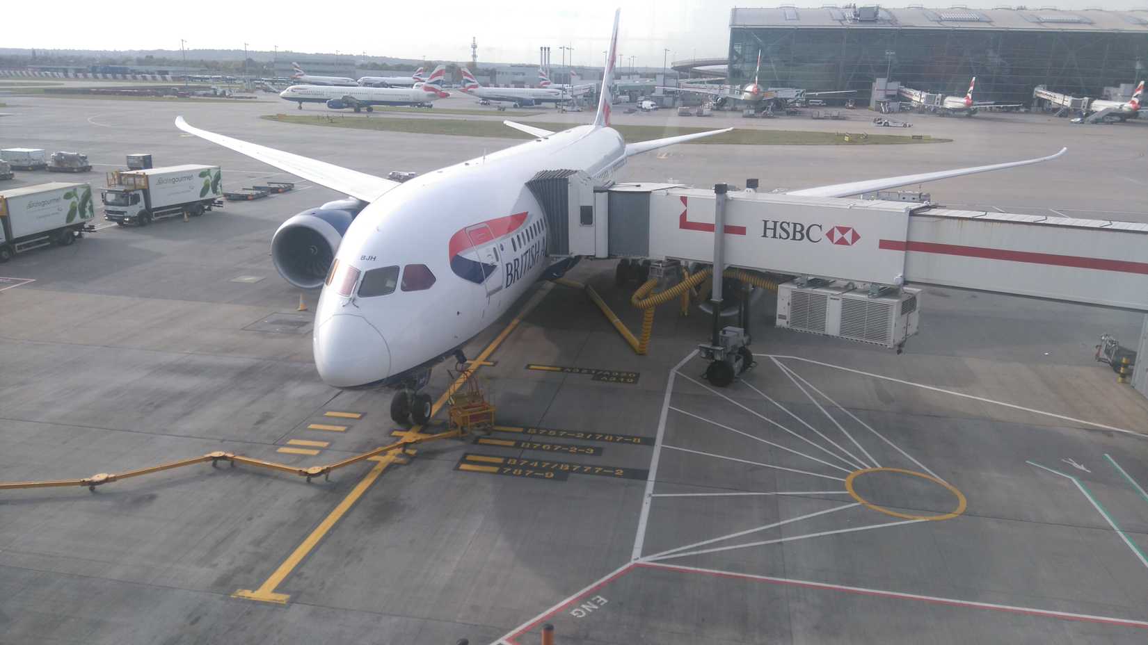 787-10 British Airways at Heathrow