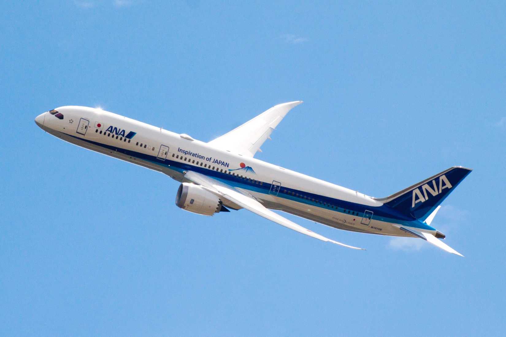 ANA Boeing 787 N1015B
