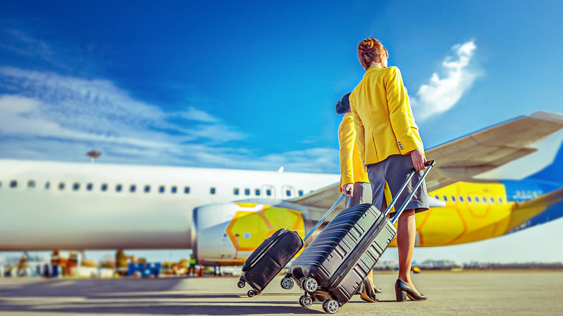 I'm A Flight Attendant & This Is How To Pack Light For Long-Haul Flights