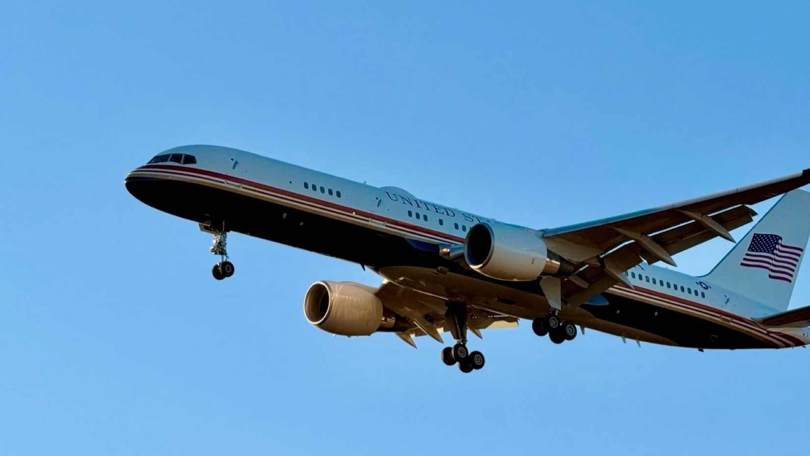 Boeing C-32 New Livery