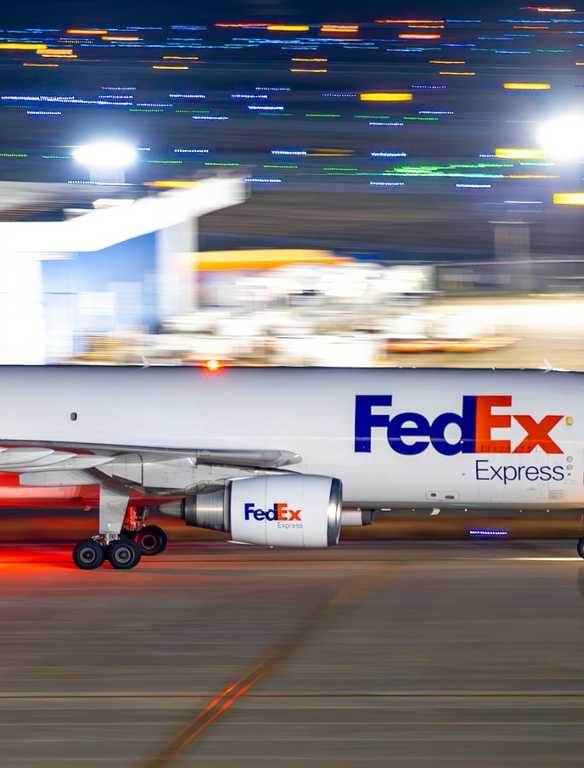 How Can Fighter Jets Evade Radar?