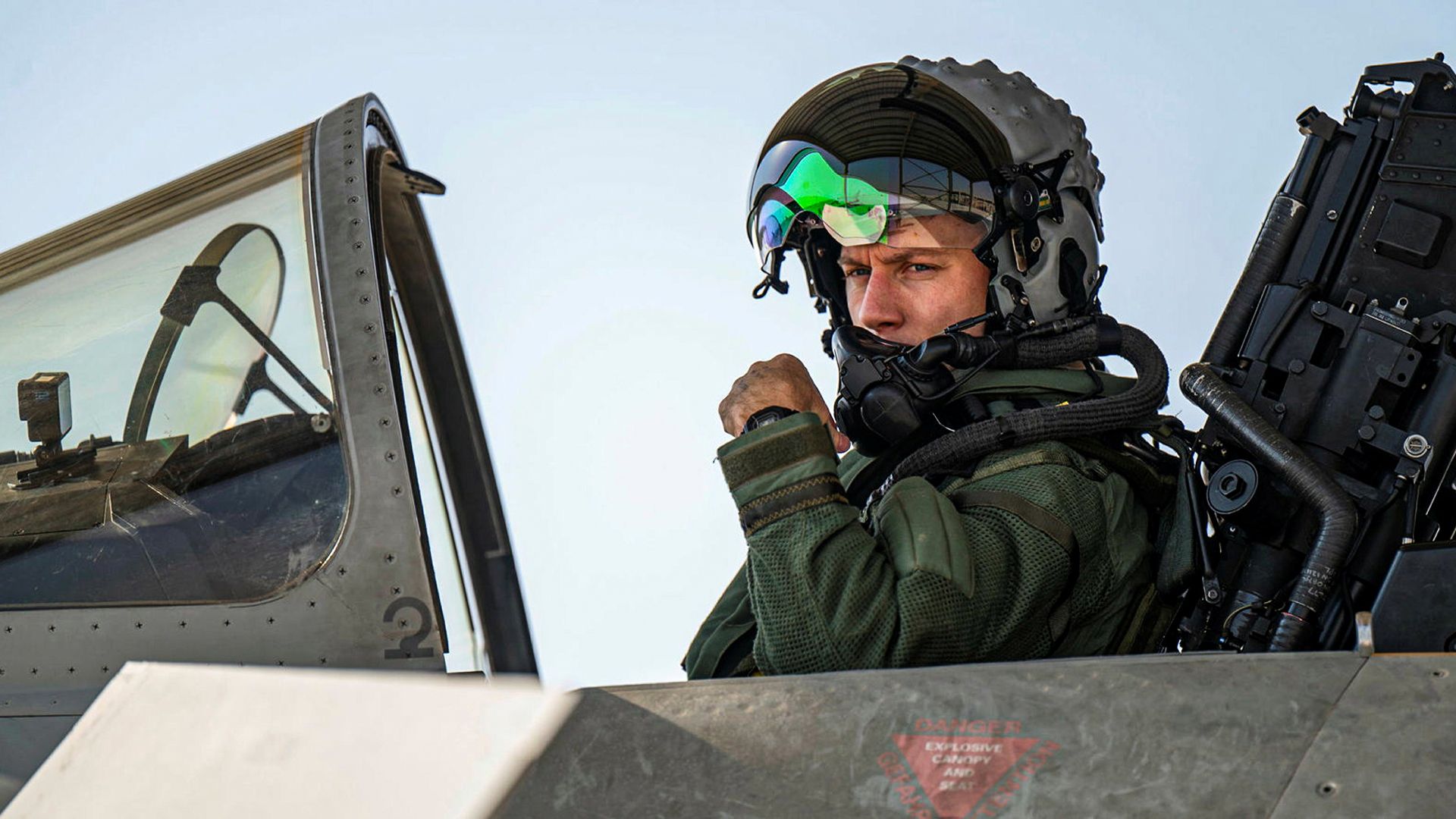 How Much Do Royal Air Force Fighter Jet Pilots Make?