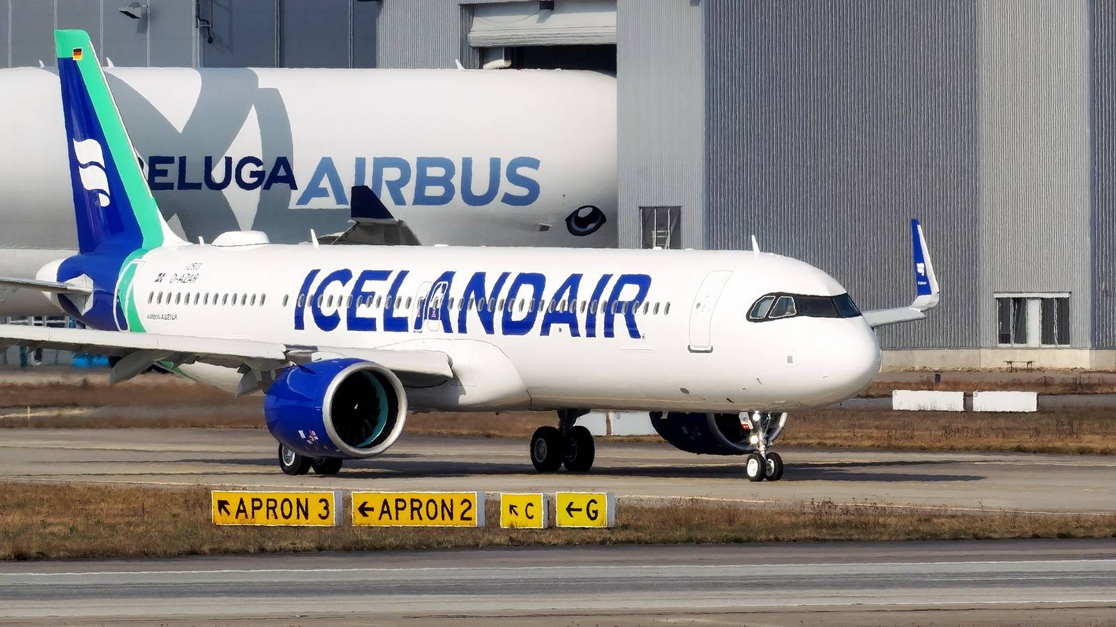 Icelandair's Unusual 24-Hour US Stopovers Explained: Why These Routes Exist