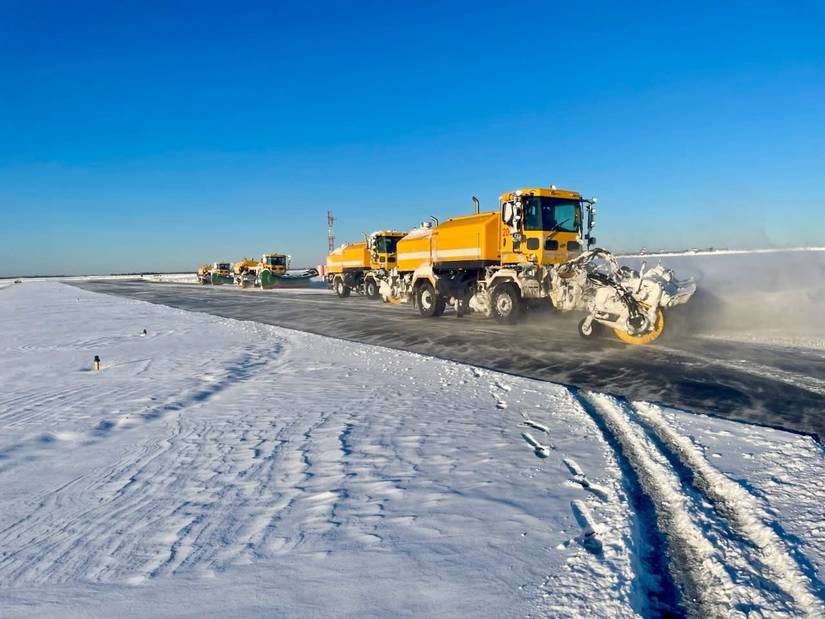 CTL Airport Snow Clearing